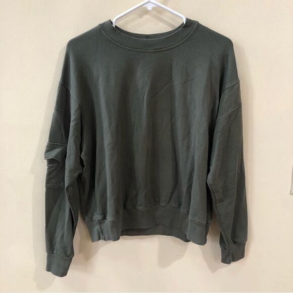 Monrow Patch Pocket Sweatshirt - Picture 4 of 6